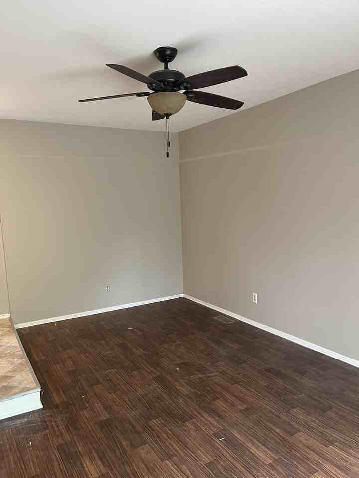 3318 W Jolly Rd #1 - Photo 7 of 38