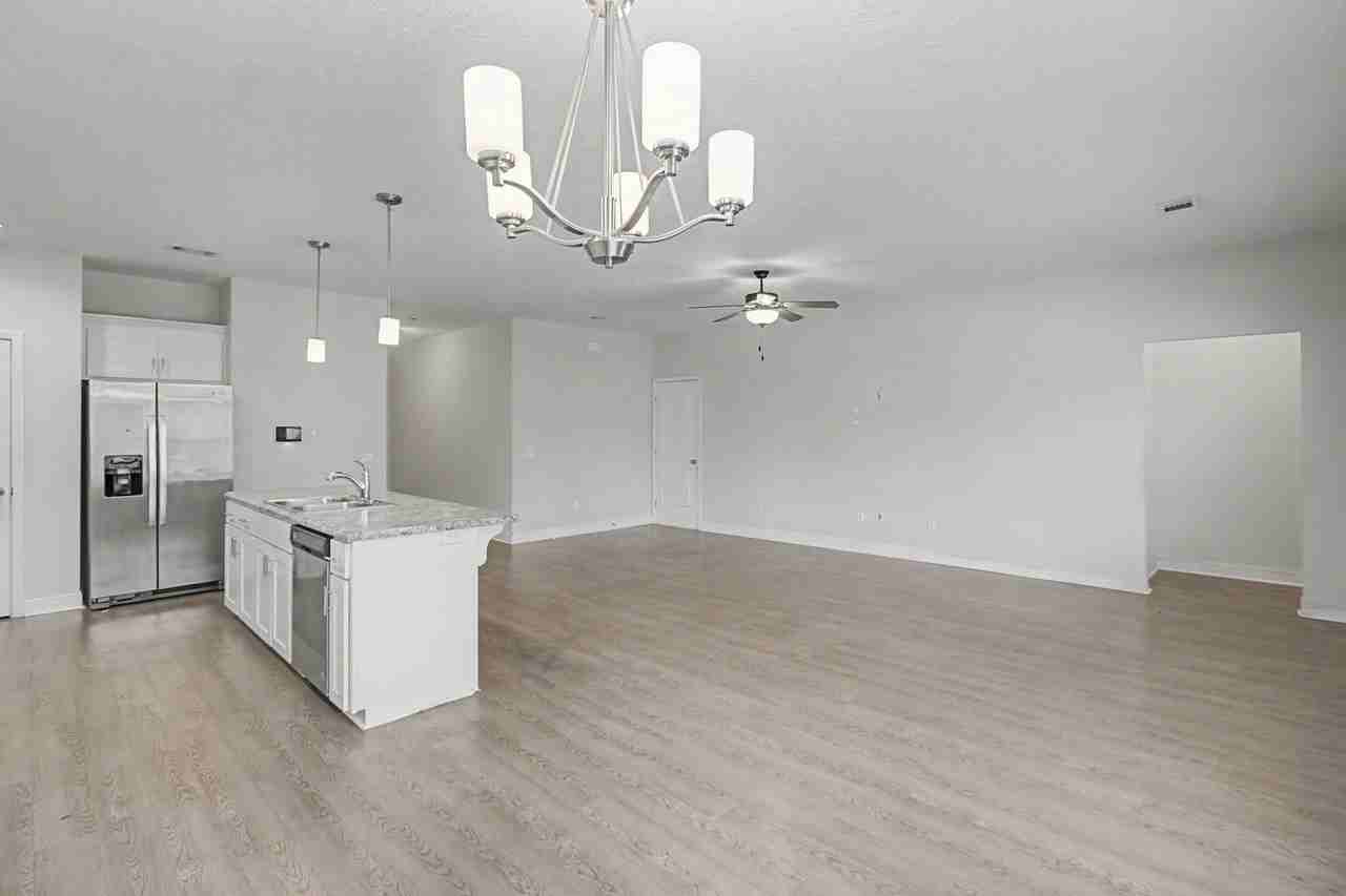 315 Grayson Ave #1 - Photo 5 of 38