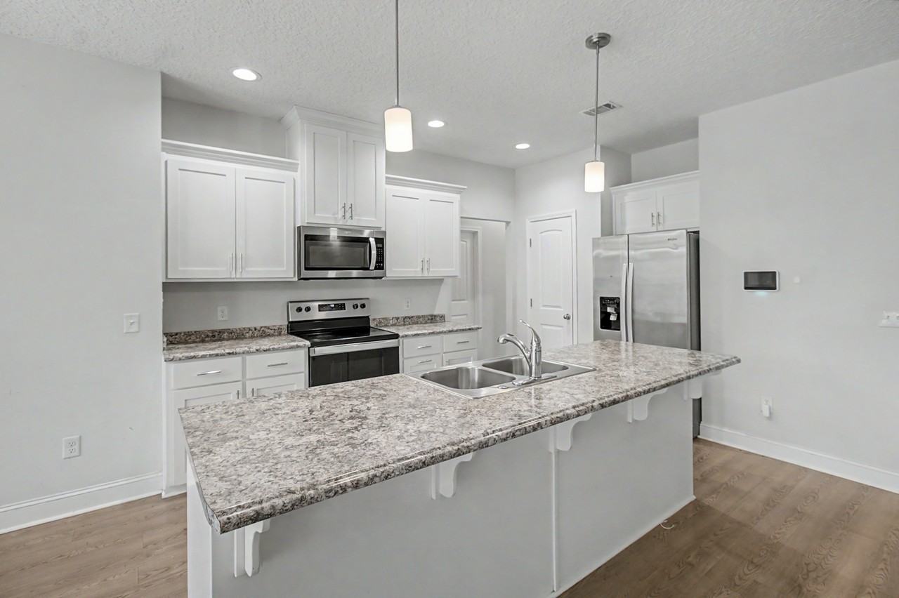 315 Grayson Ave #1 - Photo 7 of 38