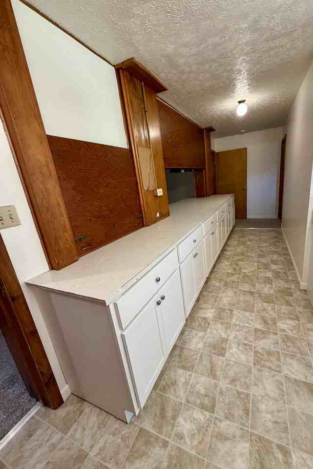 418 E Wood St #5 - Photo 2 of 10