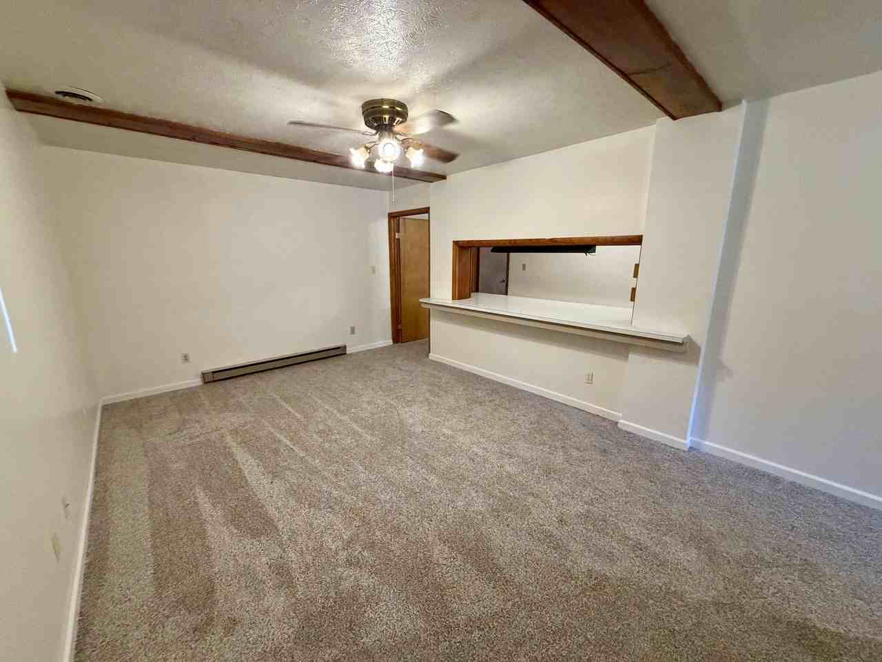 418 E Wood St #5 - Photo 3 of 10