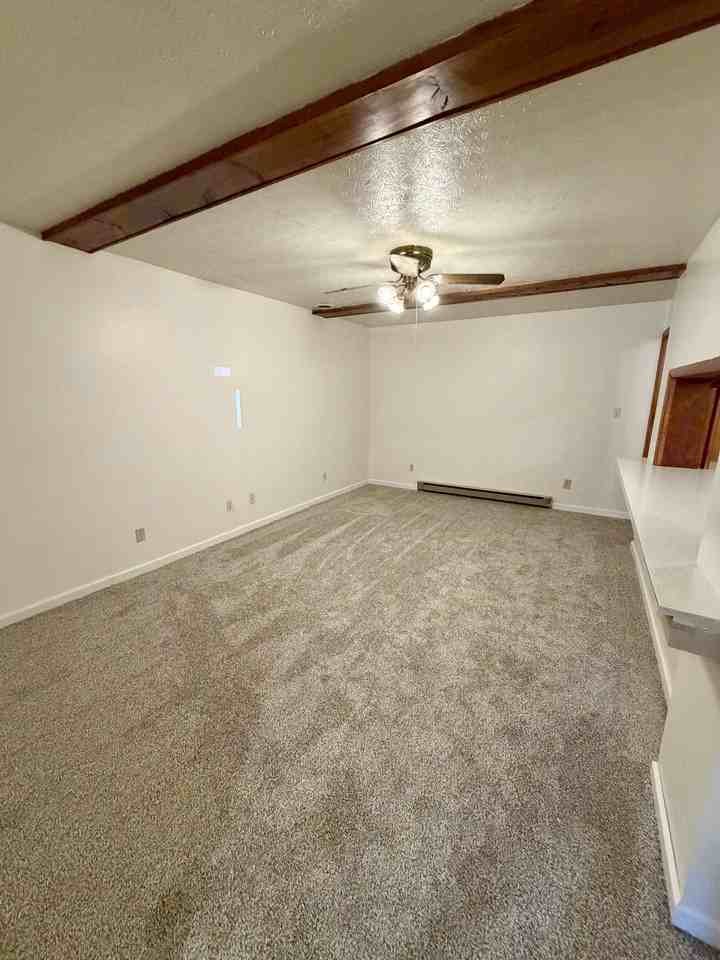 418 E Wood St #5 - Photo 4 of 10