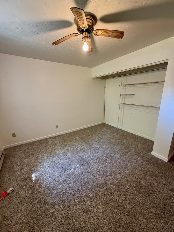 418 E Wood St #5 - Photo 5 of 10