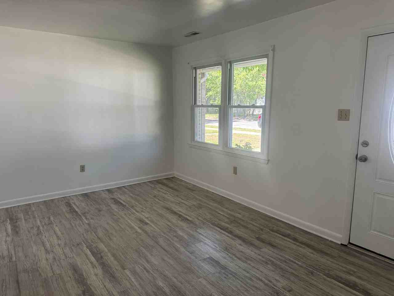 719 Shiloh St #1 - Photo 6 of 13