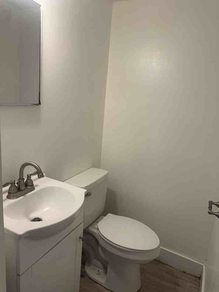 719 Shiloh St #1 - Photo 7 of 13