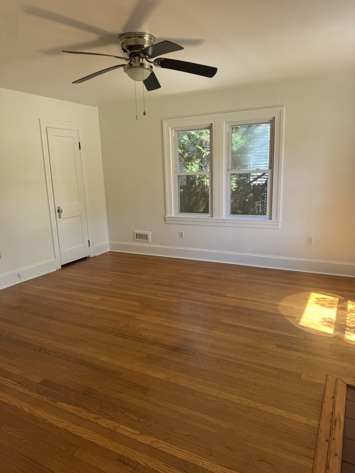 1014 Evergreen Ave #1 - Photo 4 of 18