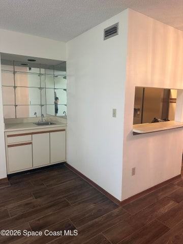 1600 Woodland Dr #1 - Photo 6 of 16