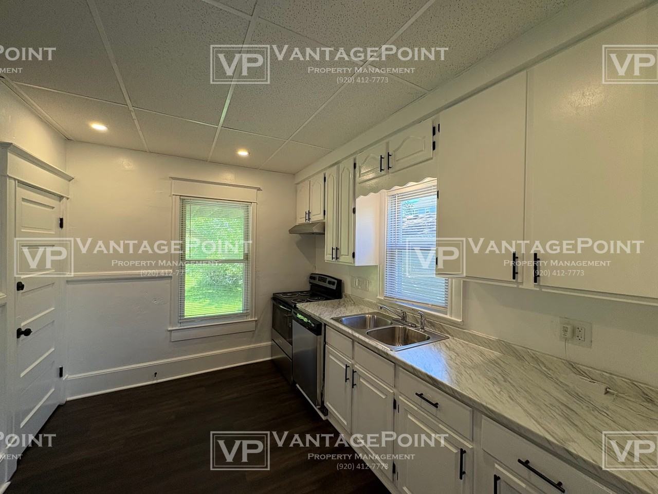 329 S Clay St Lowr - Photo 4 of 15