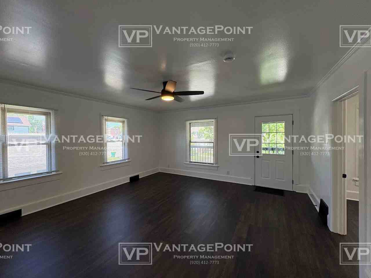 329 S Clay St Uppr - Photo 5 of 17