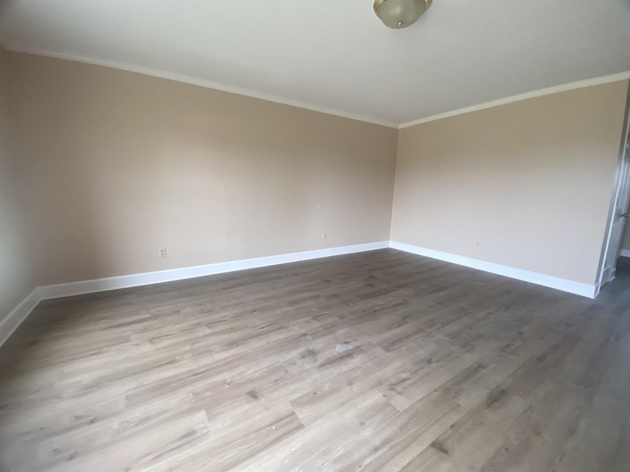 238 Hickory Trl #1 - Photo 2 of 10