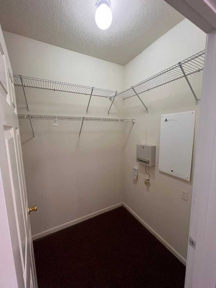 2049 Tizewell Cir #1102 - Photo 6 of 8