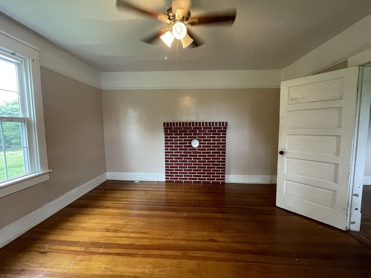 169 Crescent Ln #1 - Photo 2 of 7