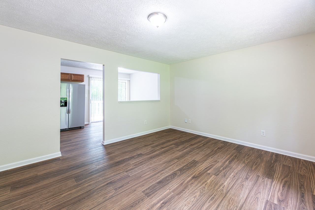 320 Beechwood Dr #1 - Photo 4 of 31