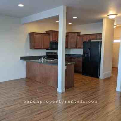 629 Presidents Pl #1 - Photo 2 of 16