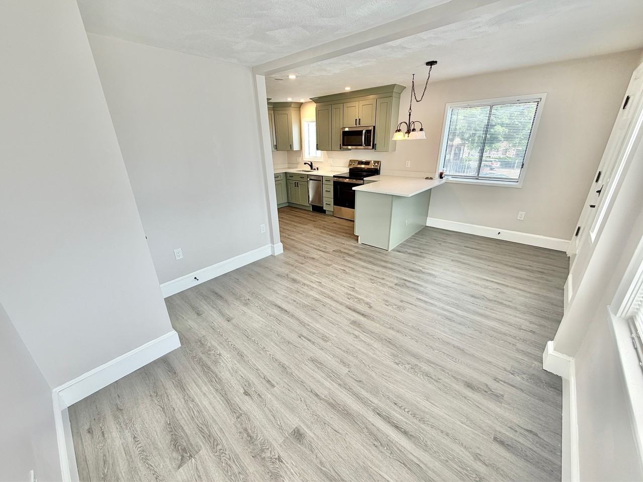 11 Highland Ave #A - Photo 4 of 17