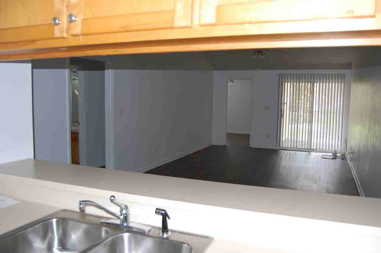 2400B Barcelona Ct #B - Photo 4 of 11