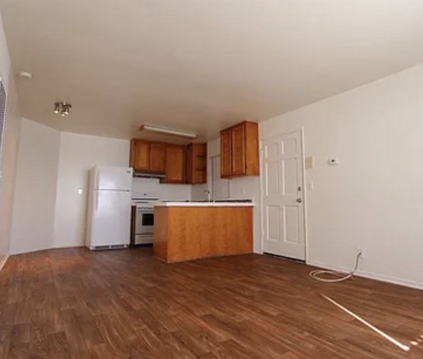 1205 S Nevada St #5 - Photo 3 of 24
