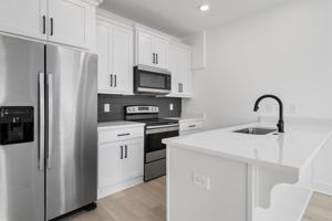 featured image of 725 Hornbuckle Rd #F1