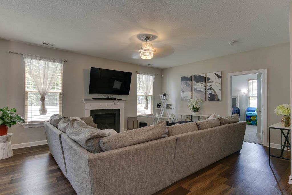115 Farrand Dr #1 - Photo 6 of 35