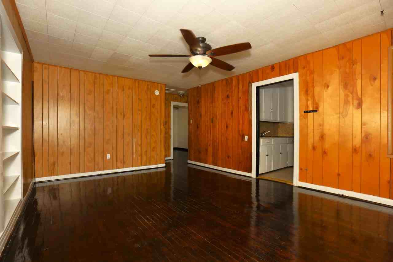 302 Circle Way St #1 - Photo 3 of 10