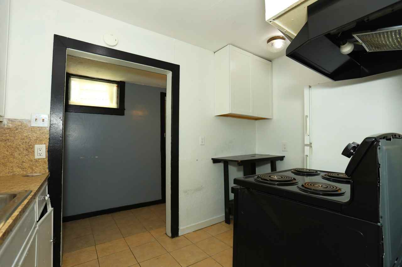 302 Circle Way St #1 - Photo 5 of 10
