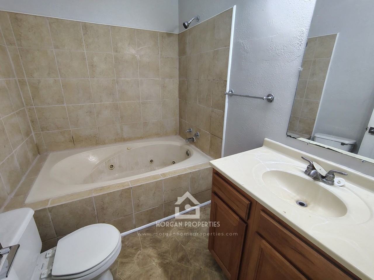 621 S Madison Ave #1 - Photo 6 of 13