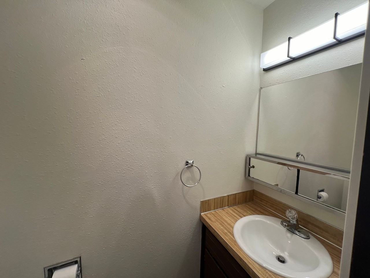 2111 Knox Ave #6 - Photo 5 of 18