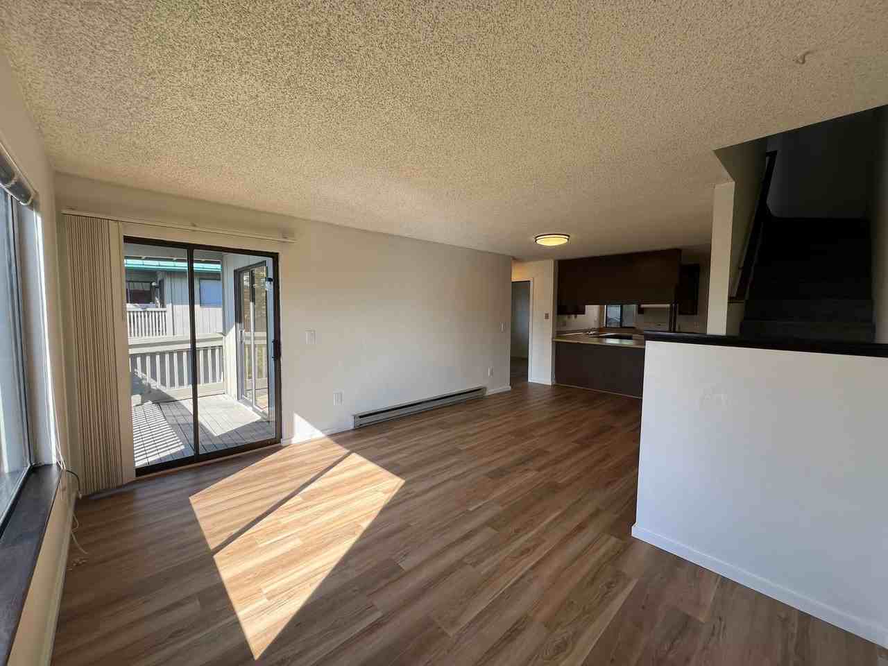 2111 Knox Ave #6 - Photo 7 of 18