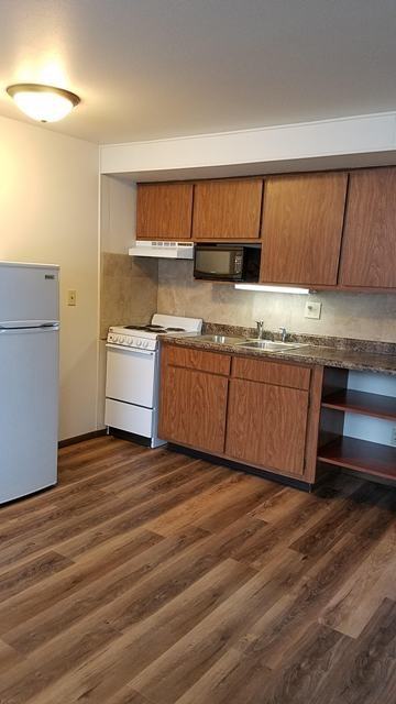 1204 S 10th St #3 - Photo 2 of 7