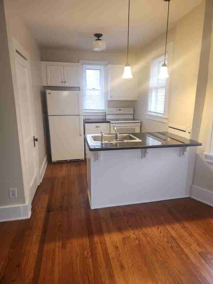 817 817 5th Street NorthwestUnit 11 #11 - Photo 2 of 7