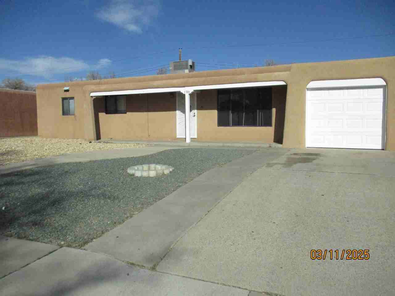 1706 Utah St Ne #1 - Photo 2 of 25