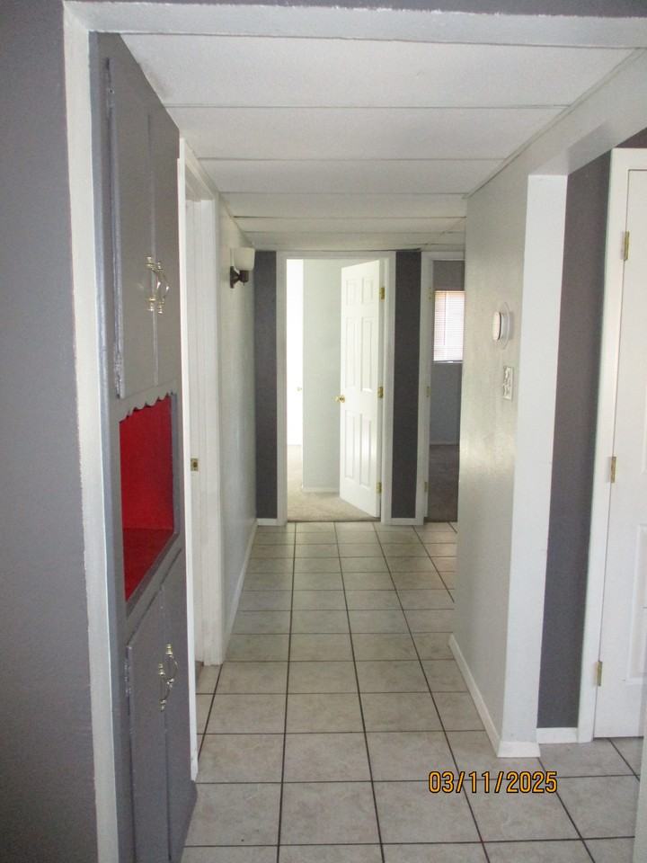 1706 Utah St Ne #1 - Photo 7 of 25