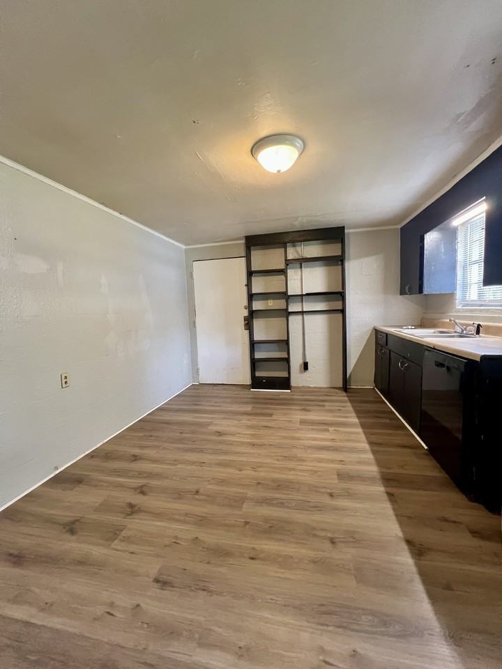 508 S Martin Luther King Jr Dr #1 - Photo 5 of 15