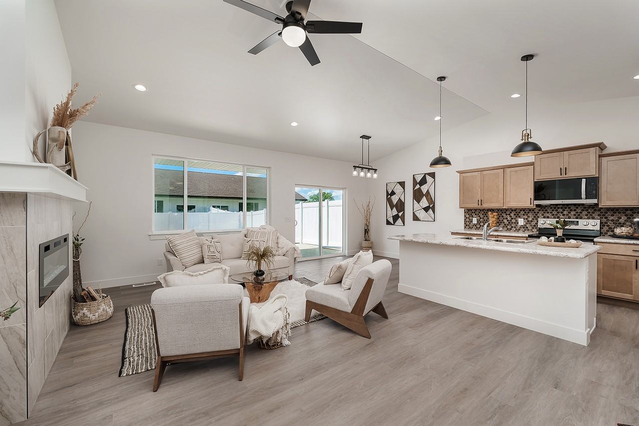5915 Little River Loop S #1 - Photo 6 of 13