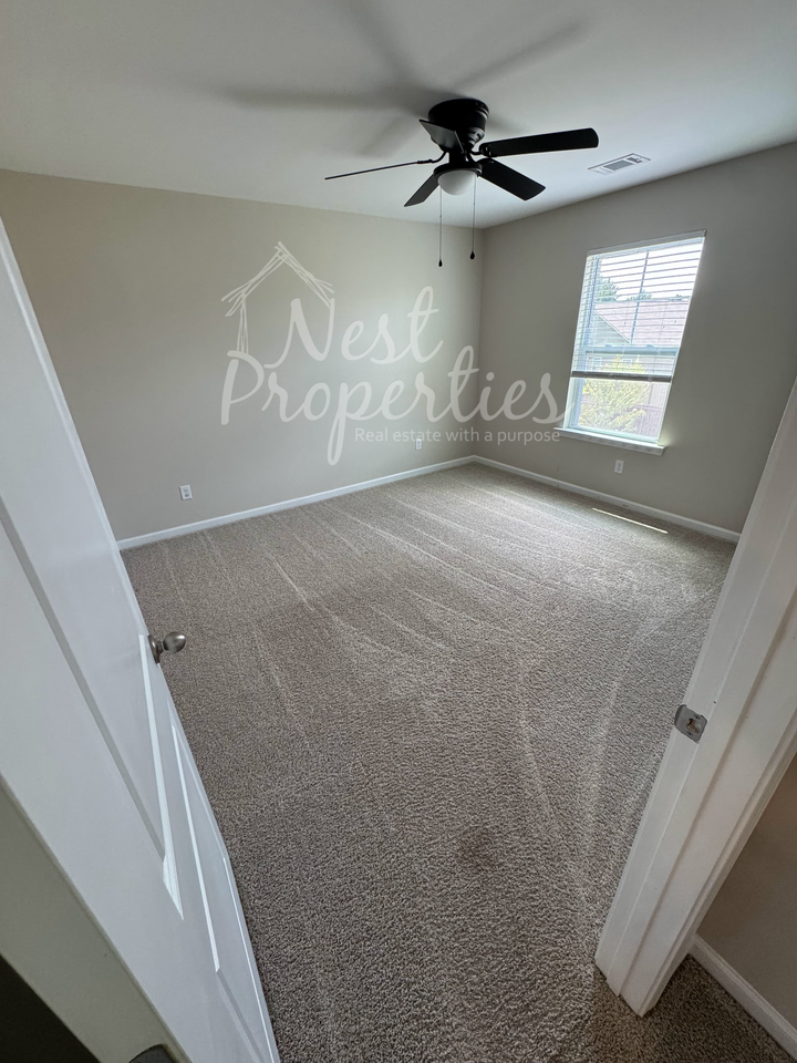 198 Carriagebrook Cir #1 - Photo 4 of 13
