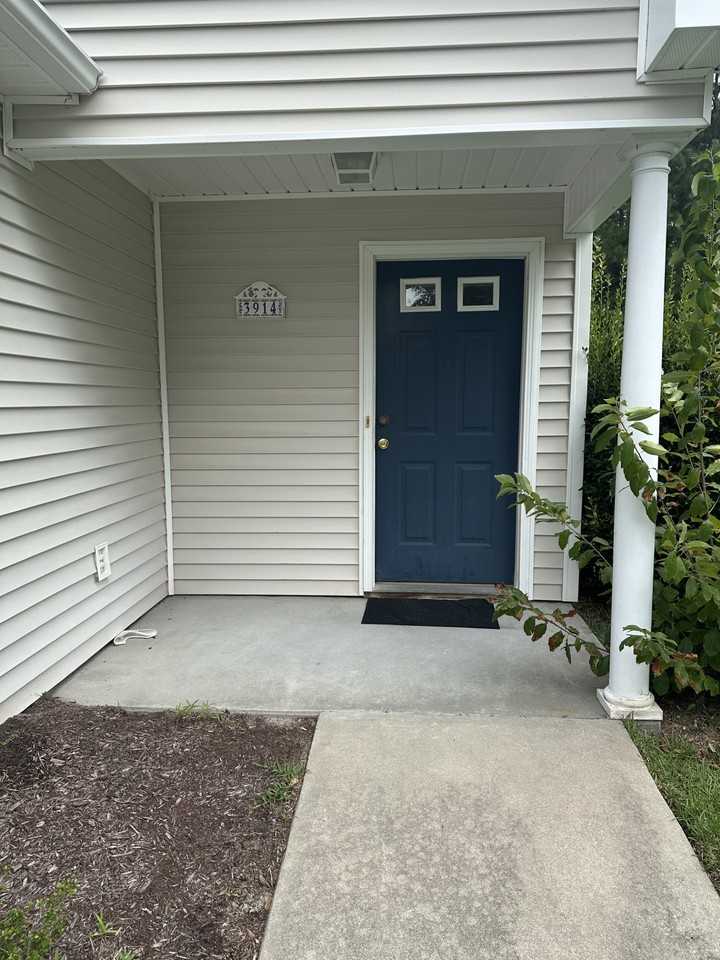3914 Elizabeth Ave #1 - Photo 2 of 12