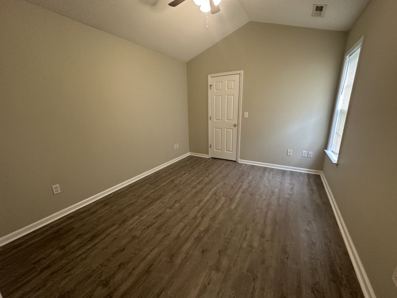 3914 Elizabeth Ave #1 - Photo 7 of 12