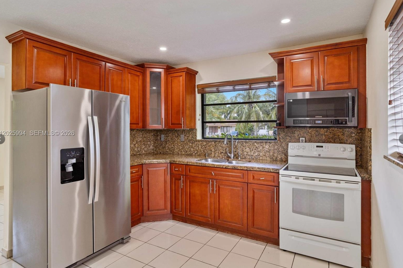 337 Grand Canal Drive #0 - Photo 4 of 10