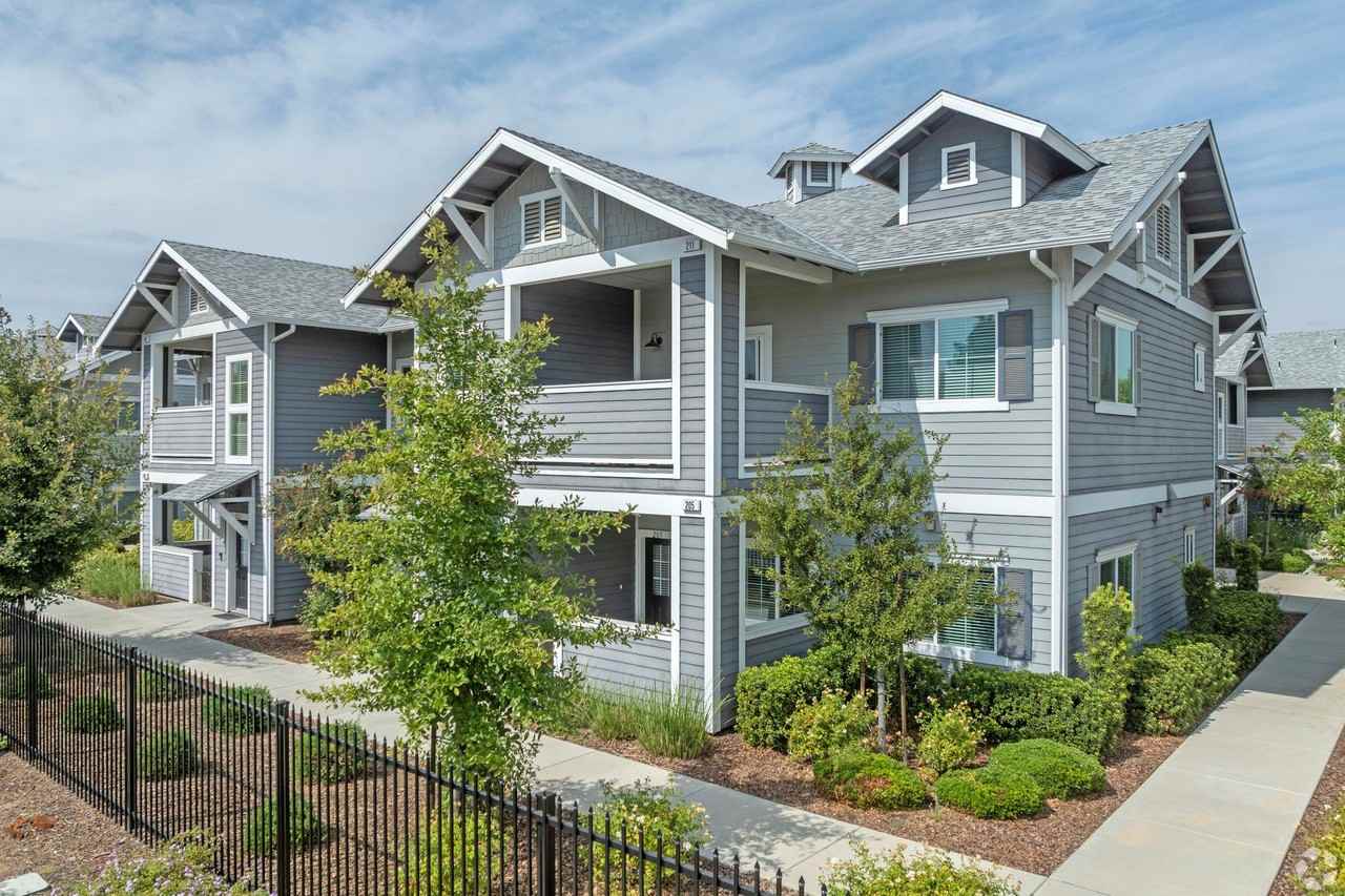Sunnyhills Apartments - Photo 2 of 16