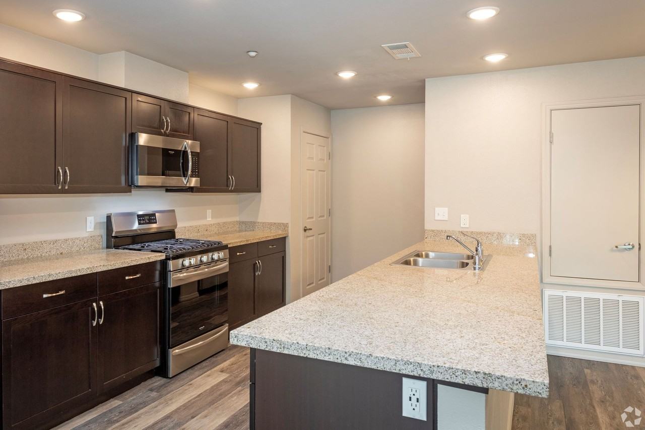Sunnyhills Apartments - Photo 6 of 16
