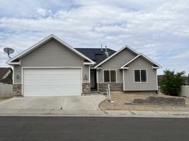 featured image of 214 Brookwood Dr