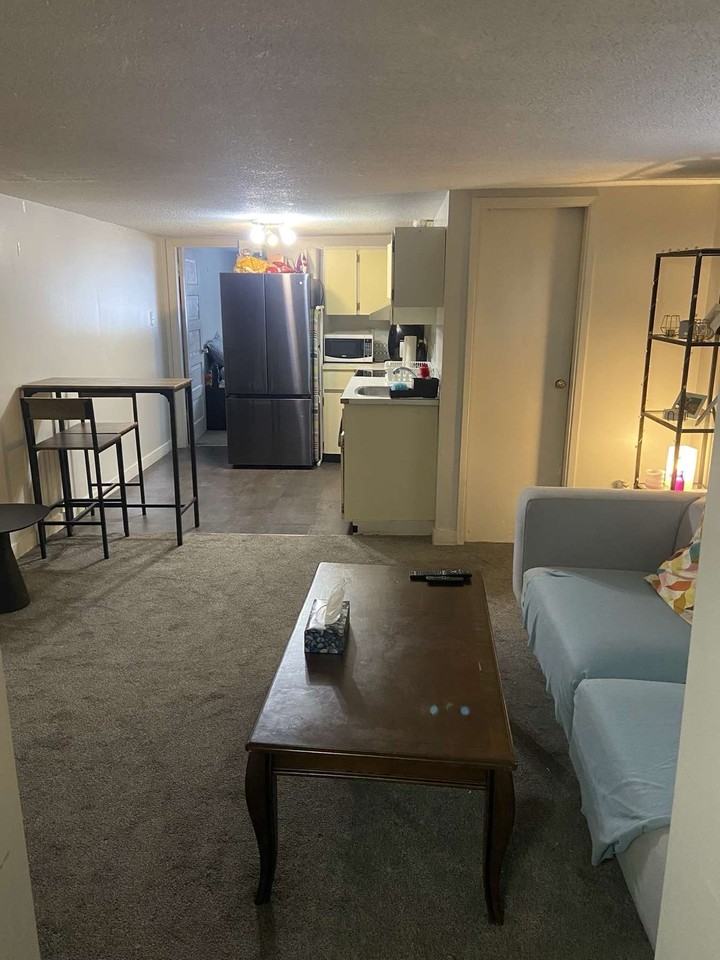 820 West 18th Avenue - Photo 2 of 7