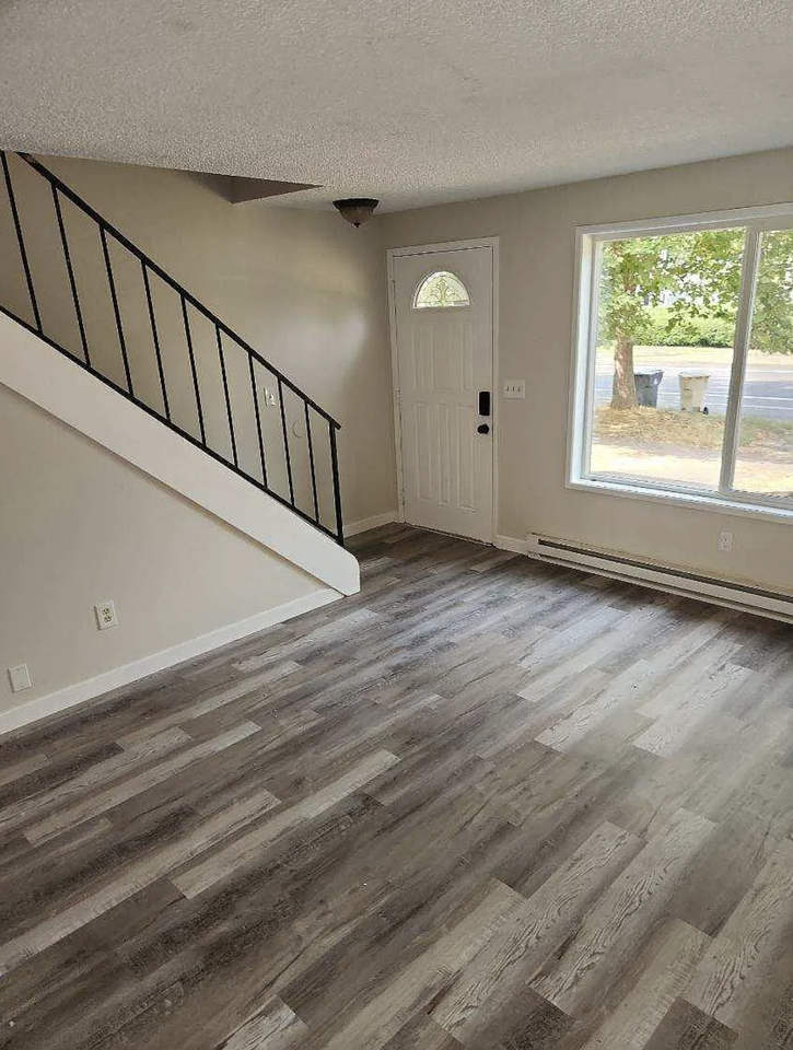 440 34th Ave Se #446 - Photo 3 of 11
