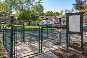 featured image of 1855 Ne Lotus Dr