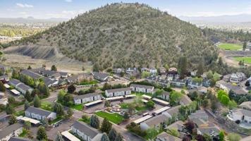 featured image of 1855 Ne Lotus Dr