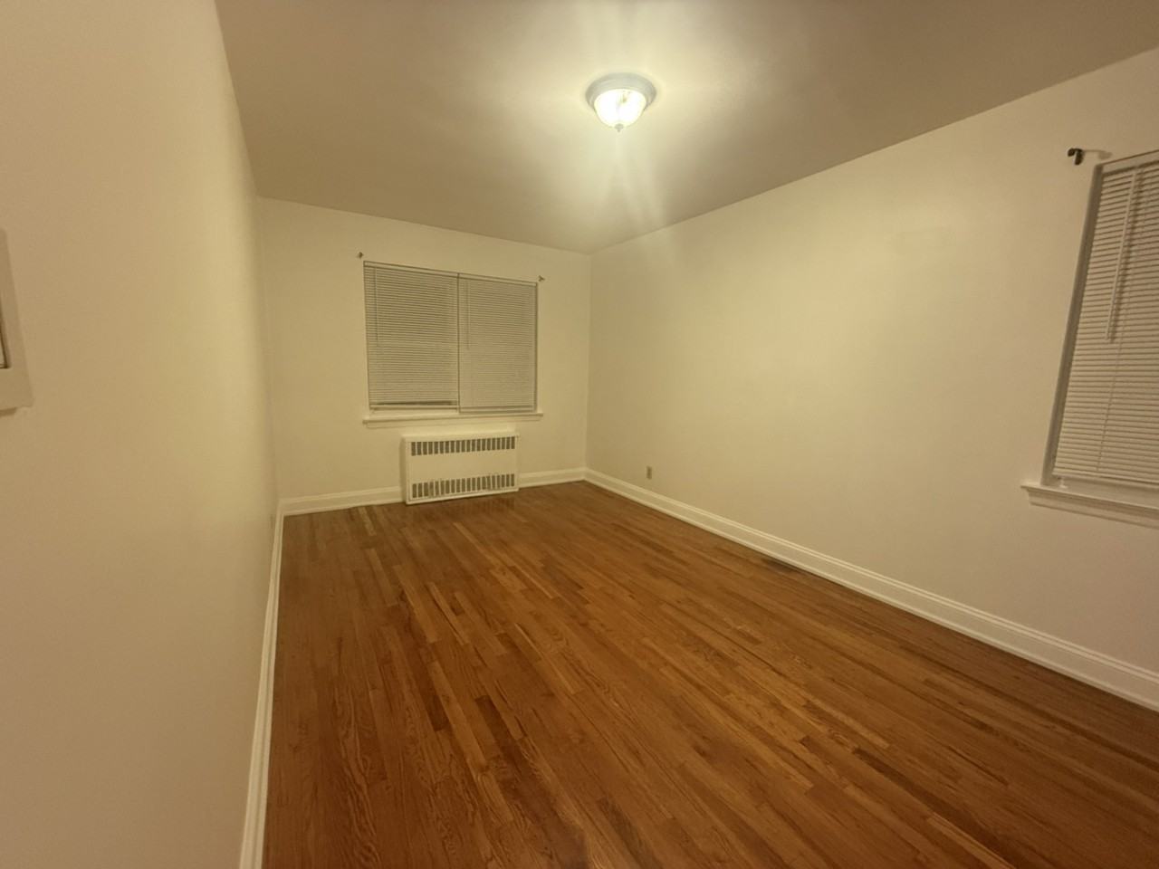 Underhill Ave - Photo 3 of 10