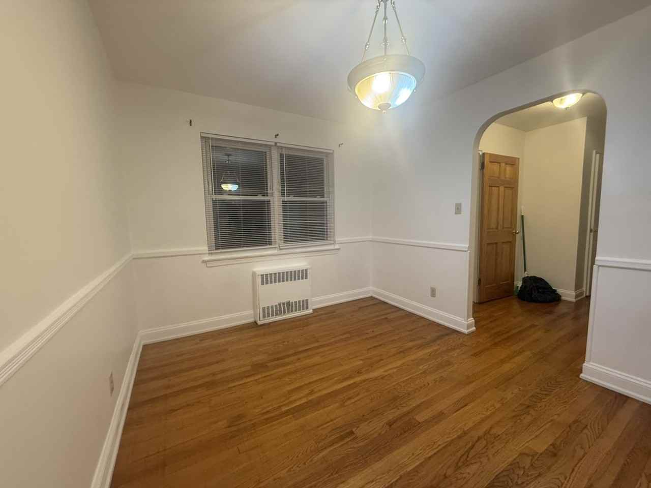 Underhill Ave - Photo 6 of 10