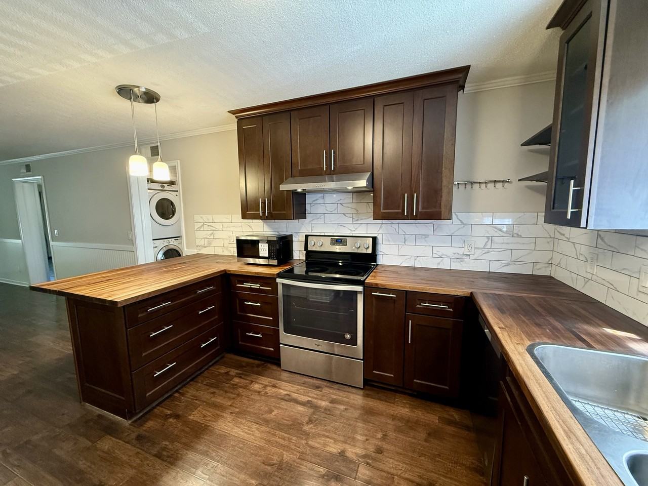 15 Lake Dr #1 - Photo 5 of 19