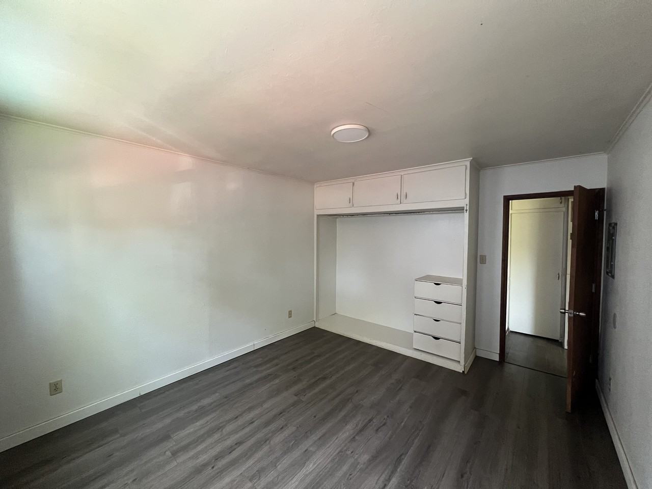 616 5th Ave Se #1 - Photo 5 of 22