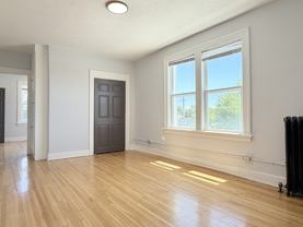 1518 University Ave W #13 - Photo 1 of 1